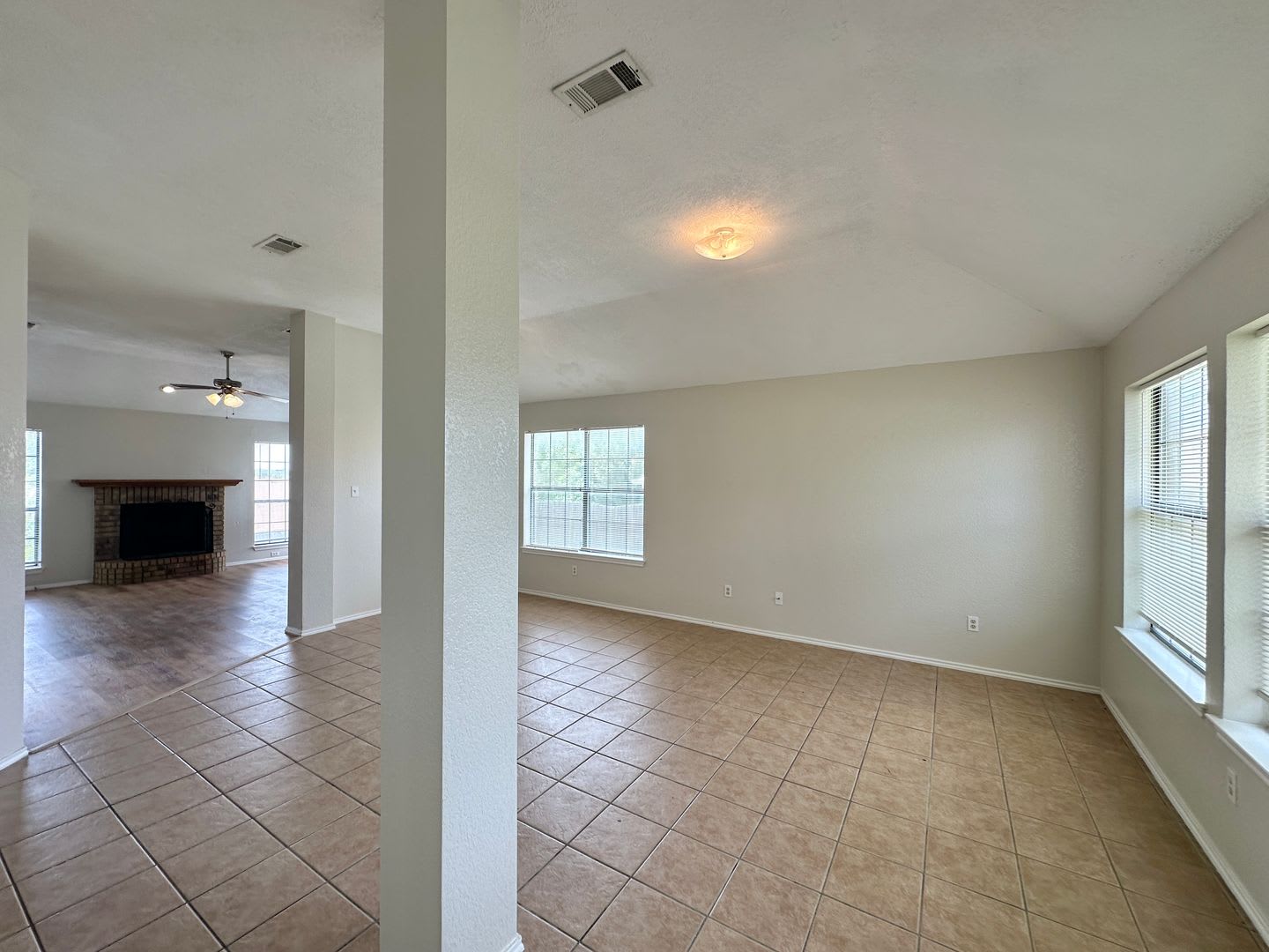 607 Hogan Drive – photo 3