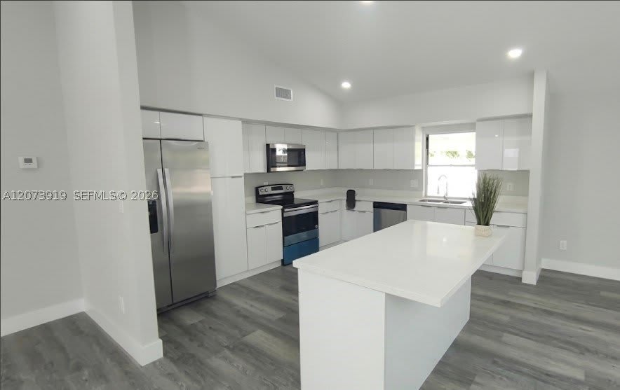 333 NE Greenbrier Ave – photo 5