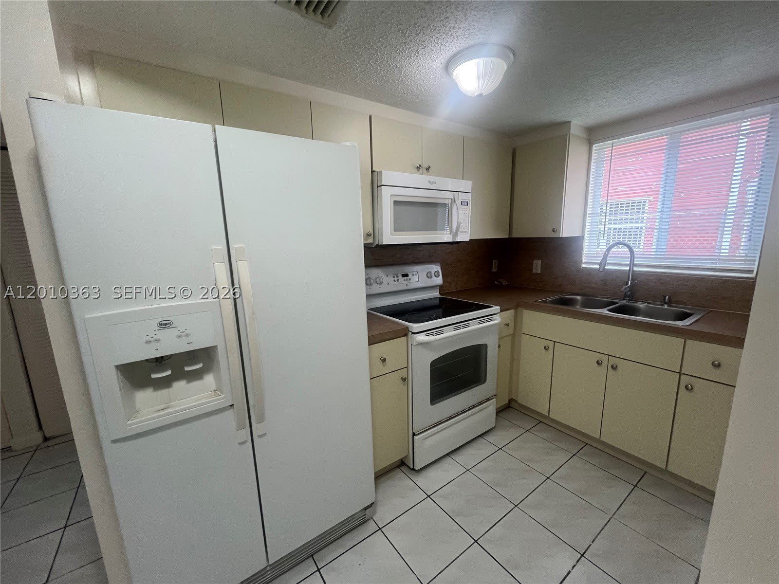 1419 SW 22nd Ave – photo 4