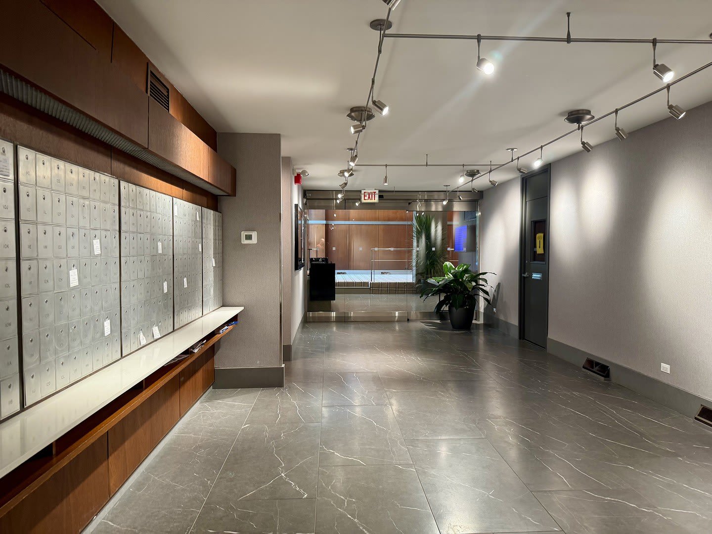 5100 N Marine Drive – photo 5