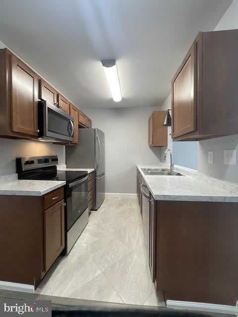 28 CANDLEWICK Court – photo 4
