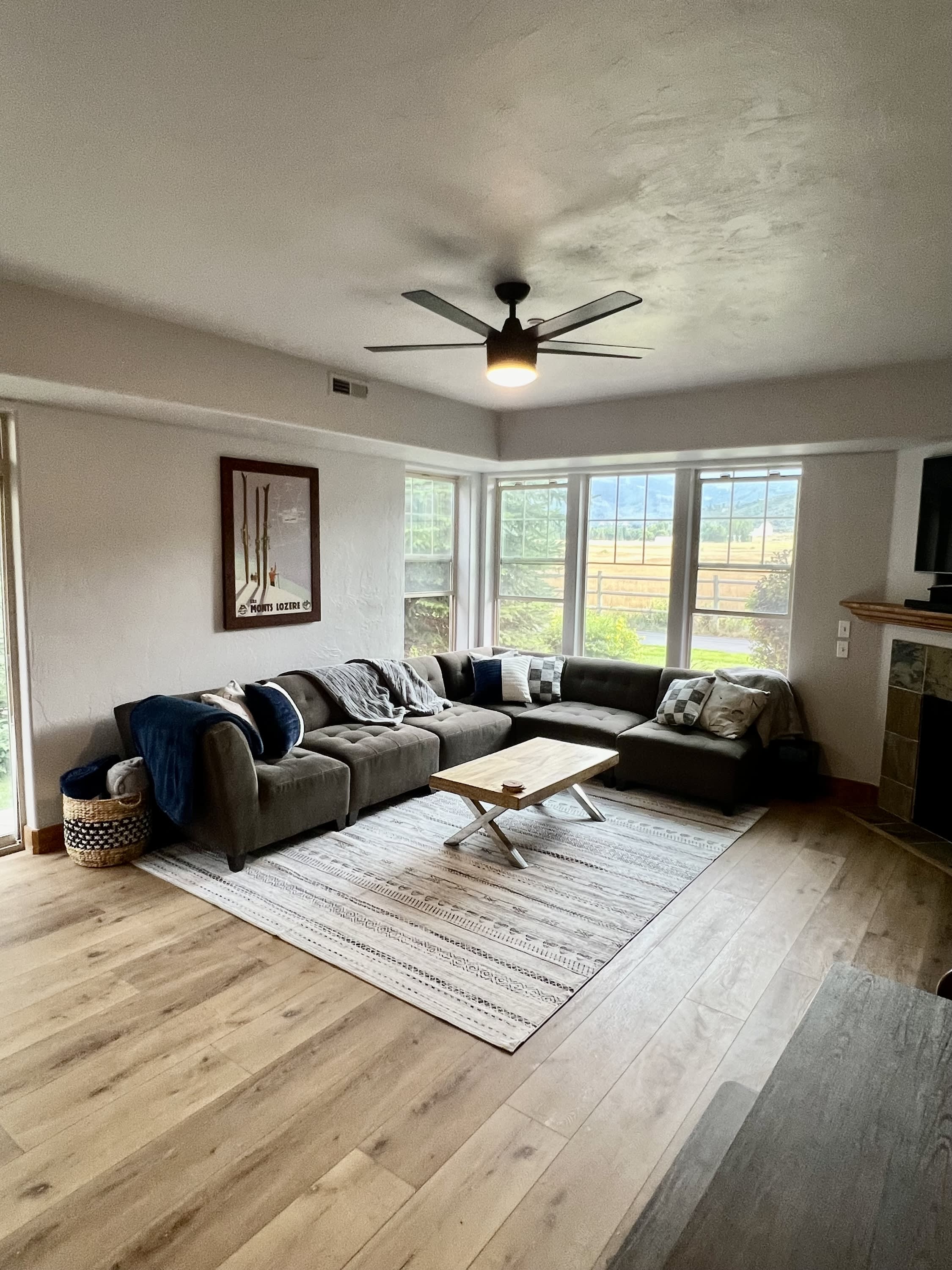 1629 West Redstone Avenue – photo 4