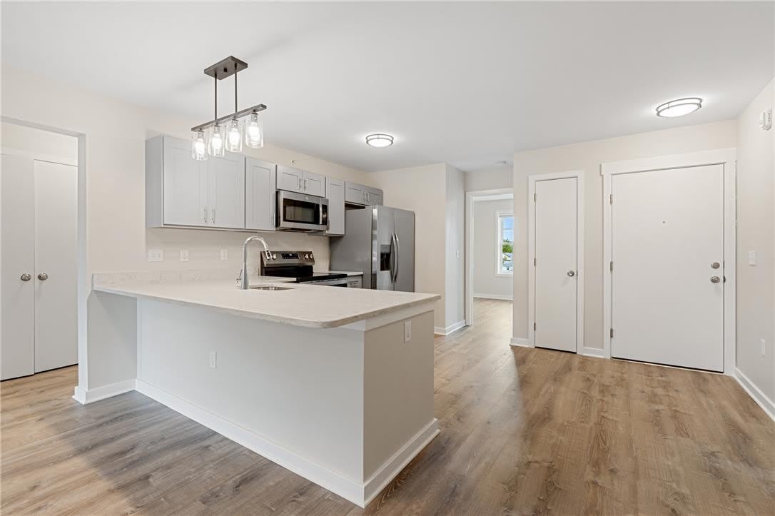 2039 Clermont Street – photo 4