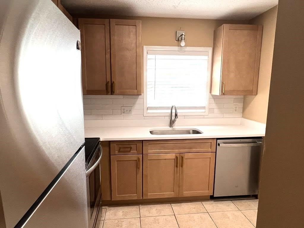 872 Baltimore Place SW – photo 4