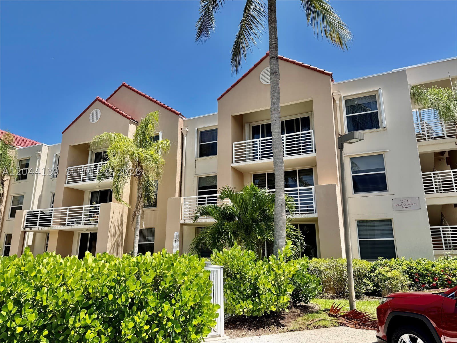 2711 Ocean Club Blvd – photo 2