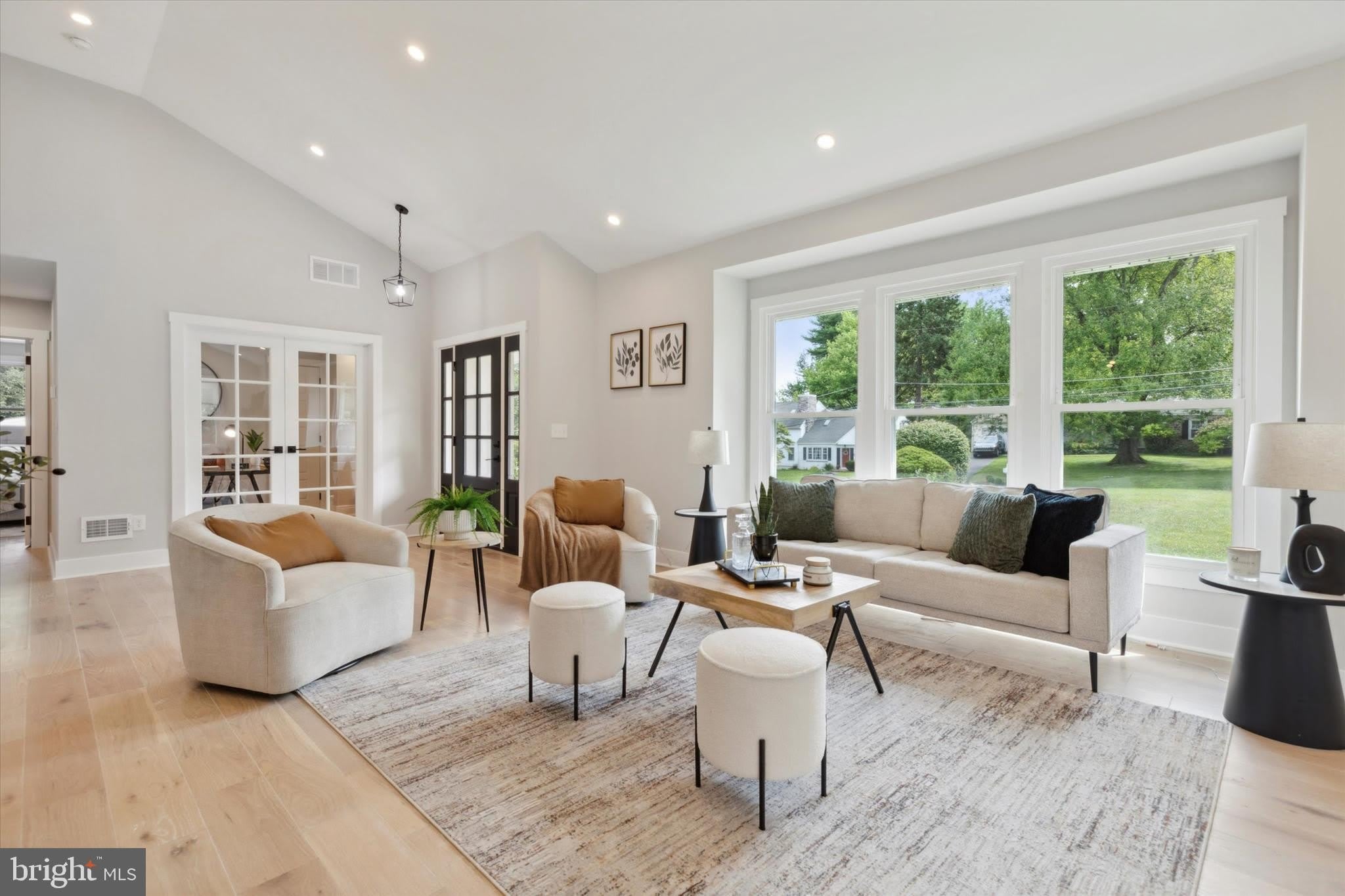 104 FURLONG Avenue – photo 2