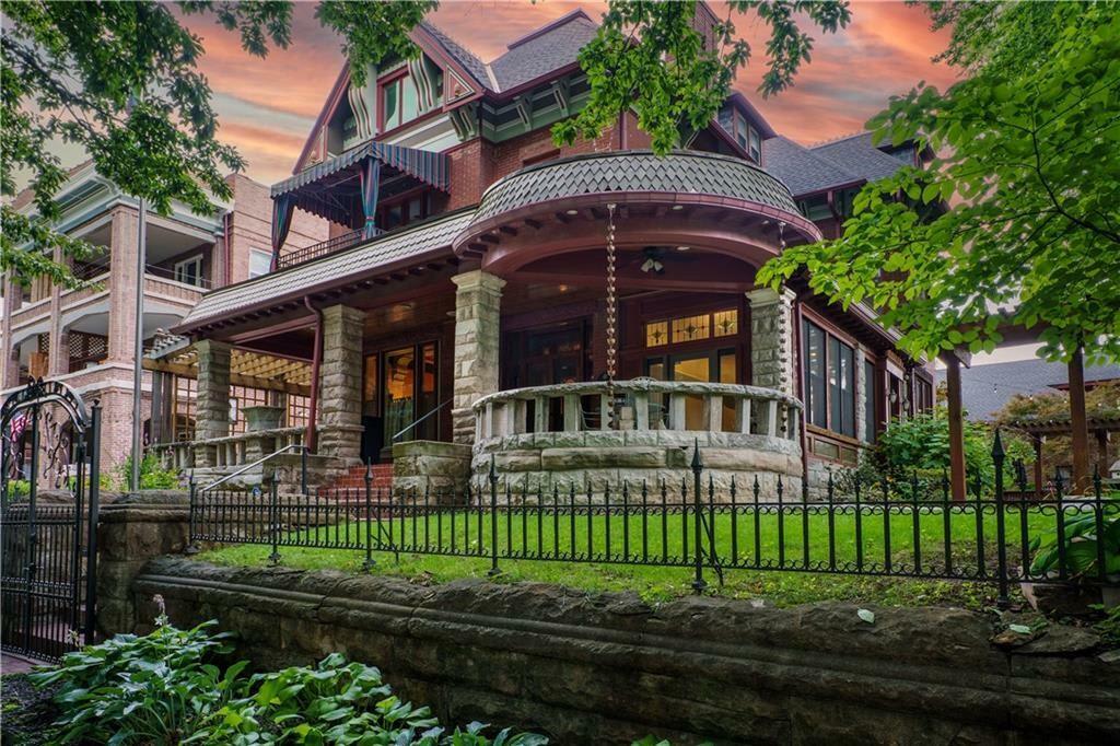 425 Gladstone Boulevard – photo 1