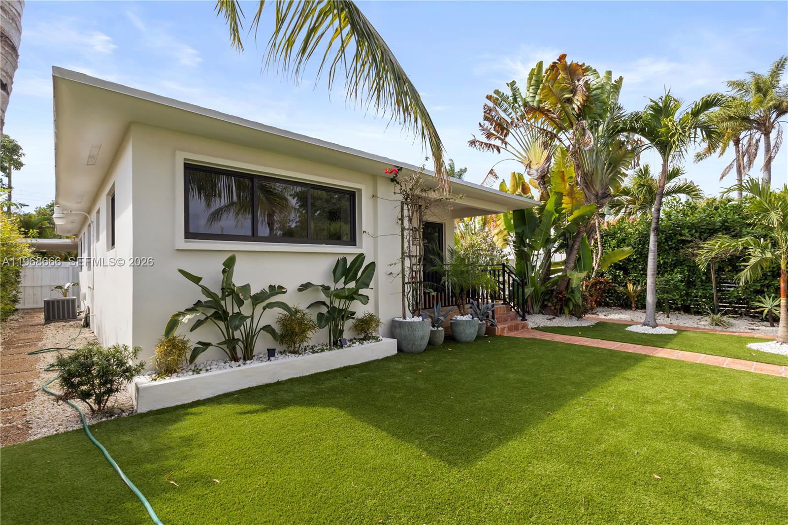1618 Southwest 18th Street – photo 2
