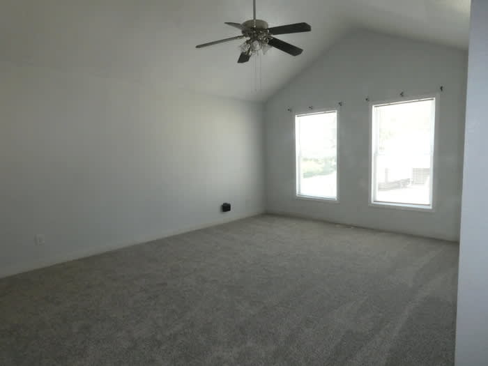 275 Hazel Court – photo 4