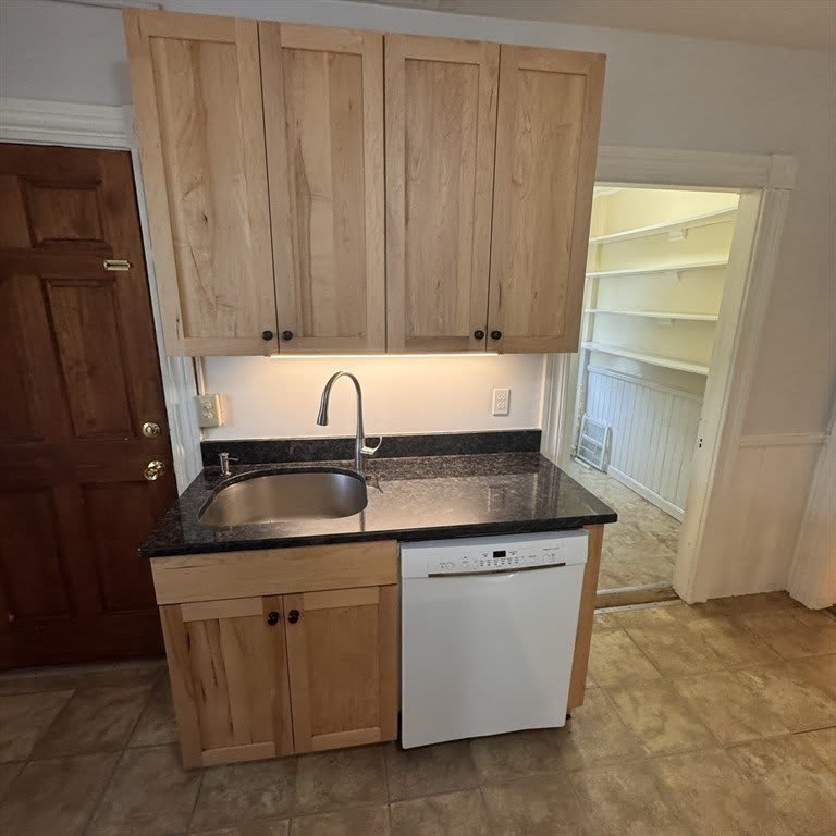 238 Water St – photo 4