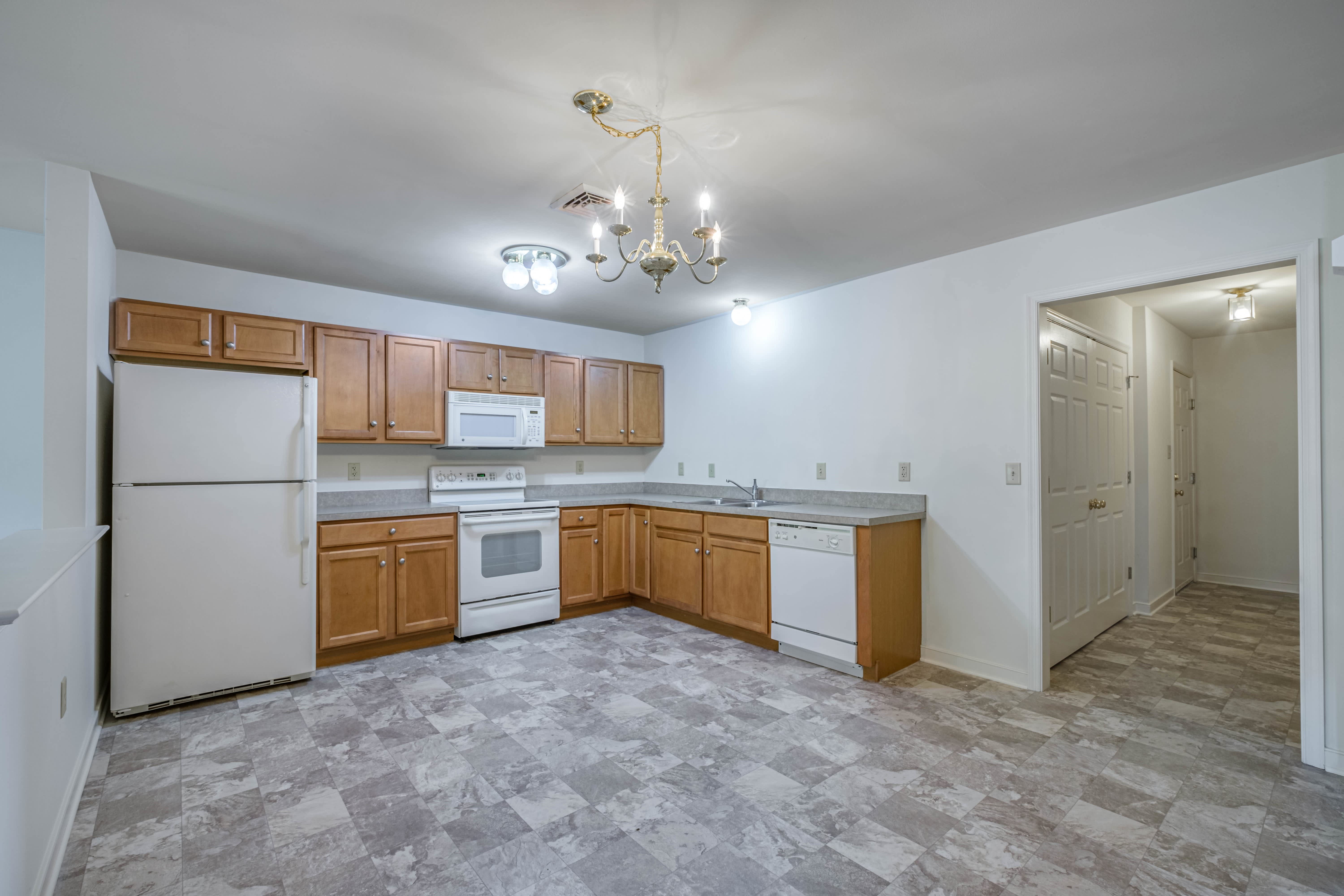 110 Clapton Court – photo 1