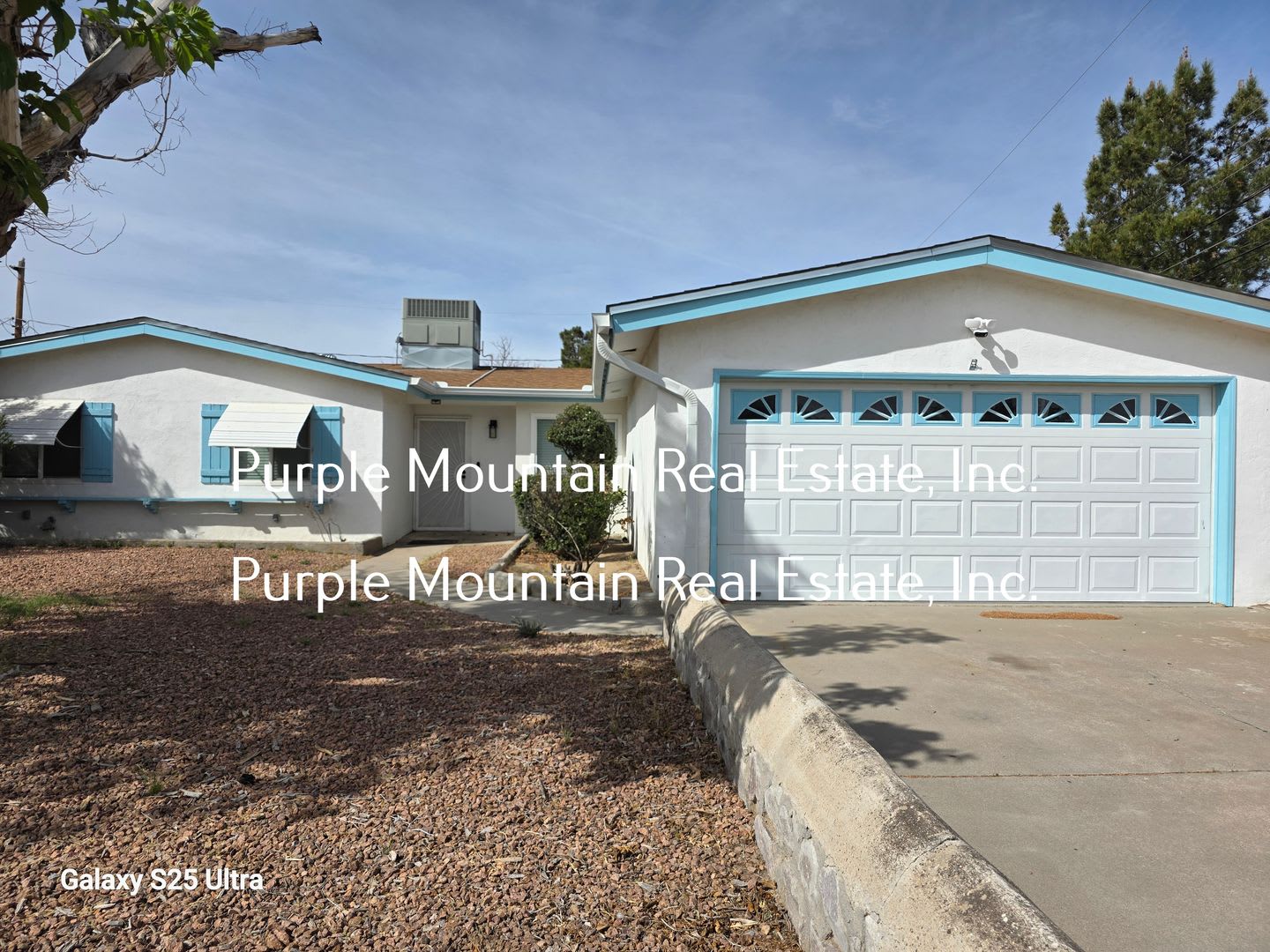 AVAILABLE NOW: 3 Bedrooms, 2 Bath Home for Rent – photo 2