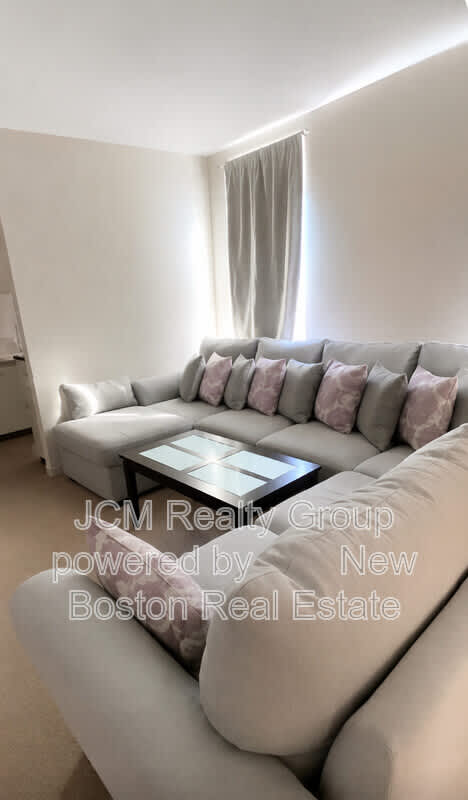 17 Irwin Street – photo 2