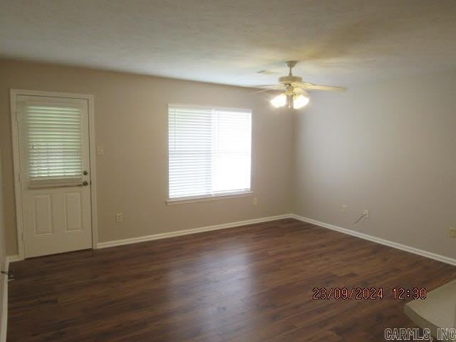 4555 Graham Drive – photo 2