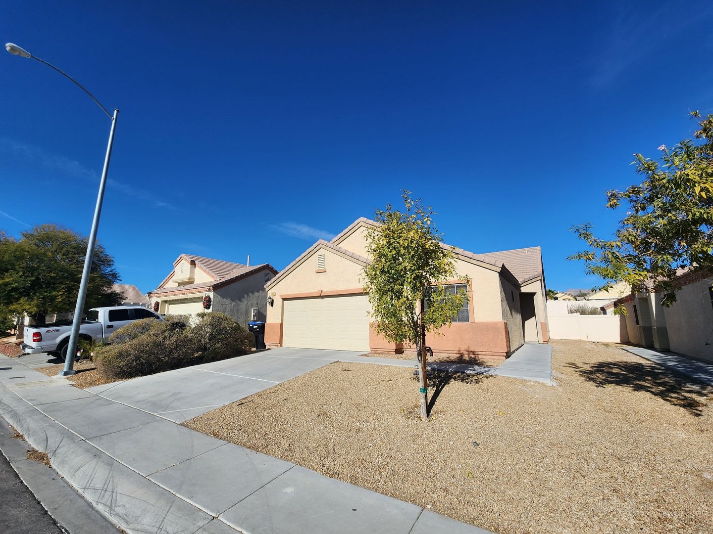 Beautiful Single Story Three Bedroom Home! – photo 2