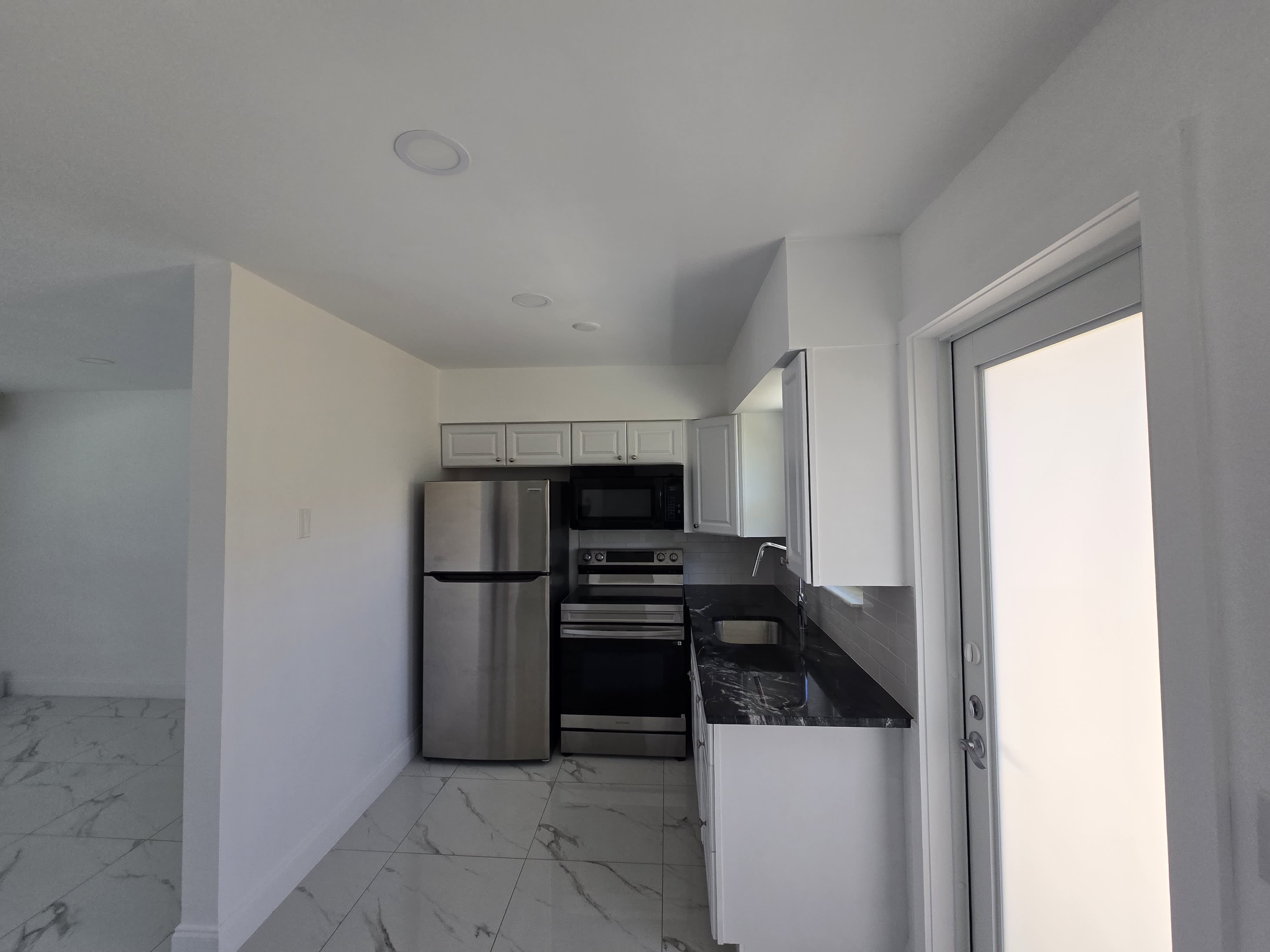 2308 Northwest 3Rd Avenue – photo 2