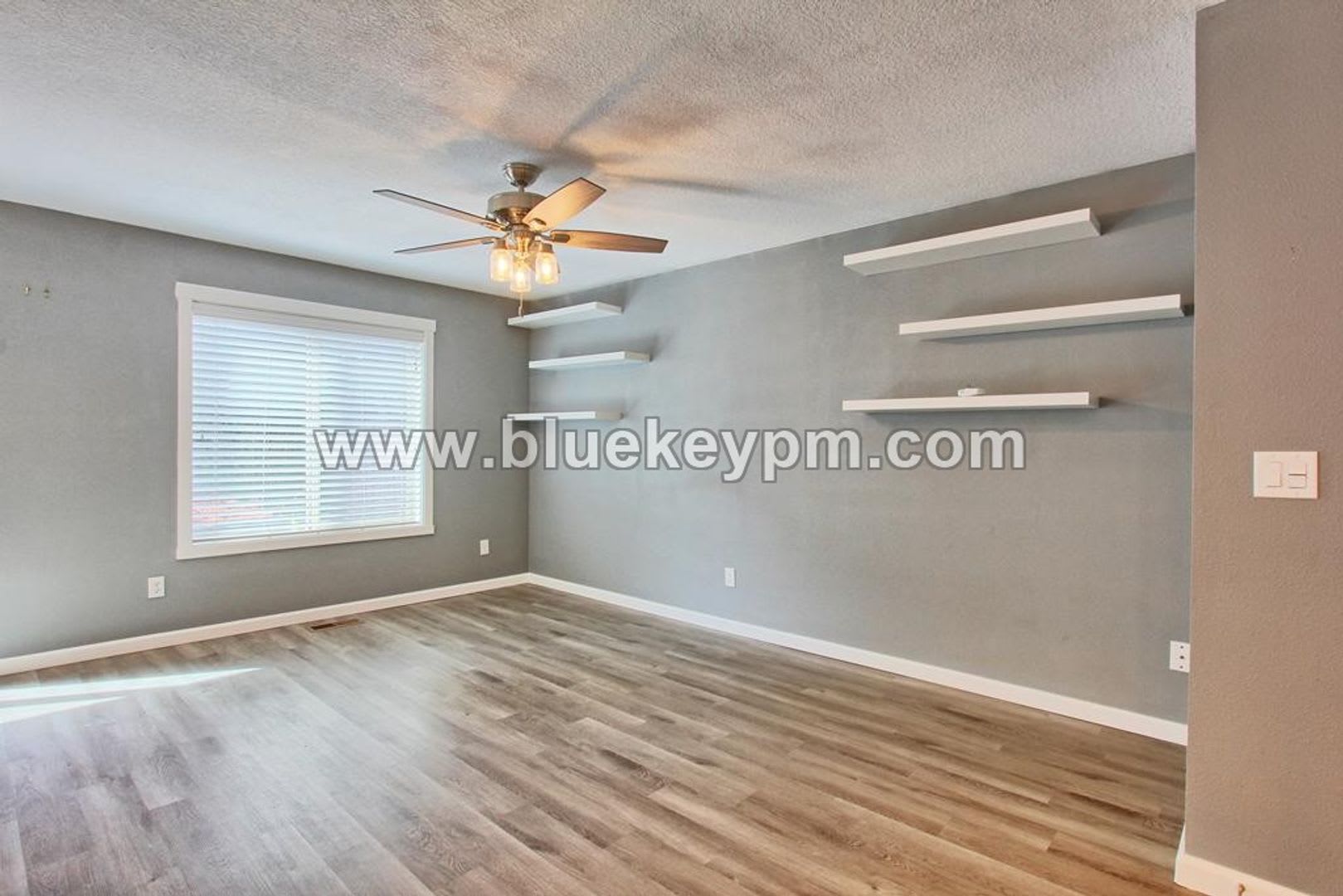 3 Bed, 2.5 Bath Townhome Located Near Covington Neighborhood Park in Orchards – photo 5