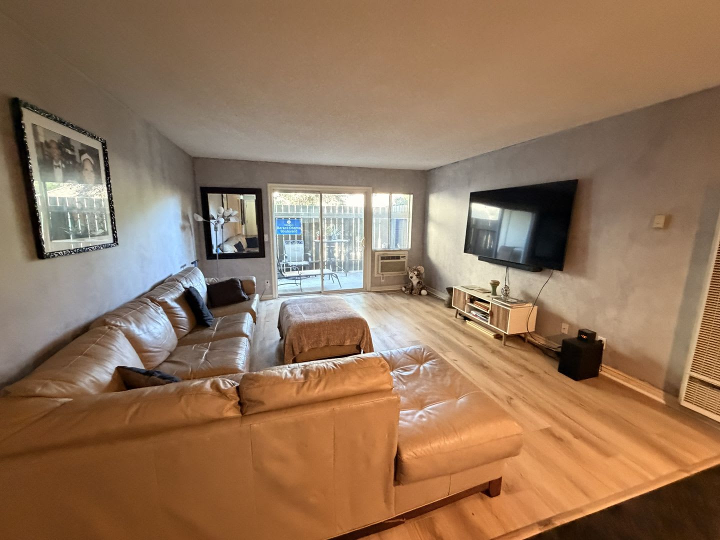 Resort-Style Private Rooms in Guarded Tara Hill Complex – photo 2