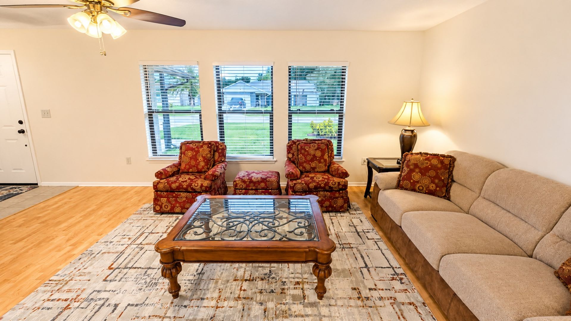 Seasonal/short term 3/2 pool home in Sarasota – photo 4