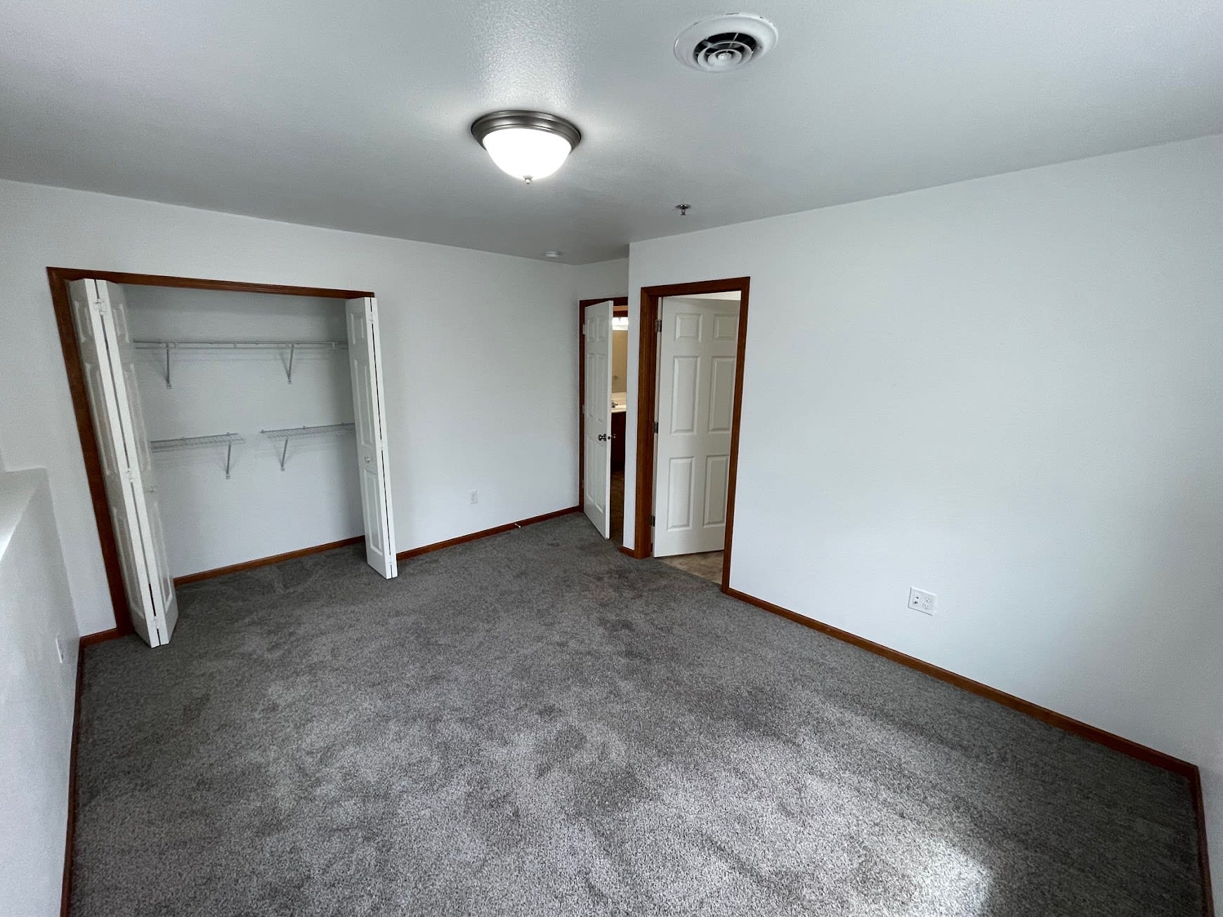 2517 16th Ave W Apt H – photo 4