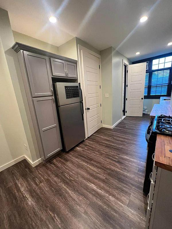 7211 62nd St # A – photo 2