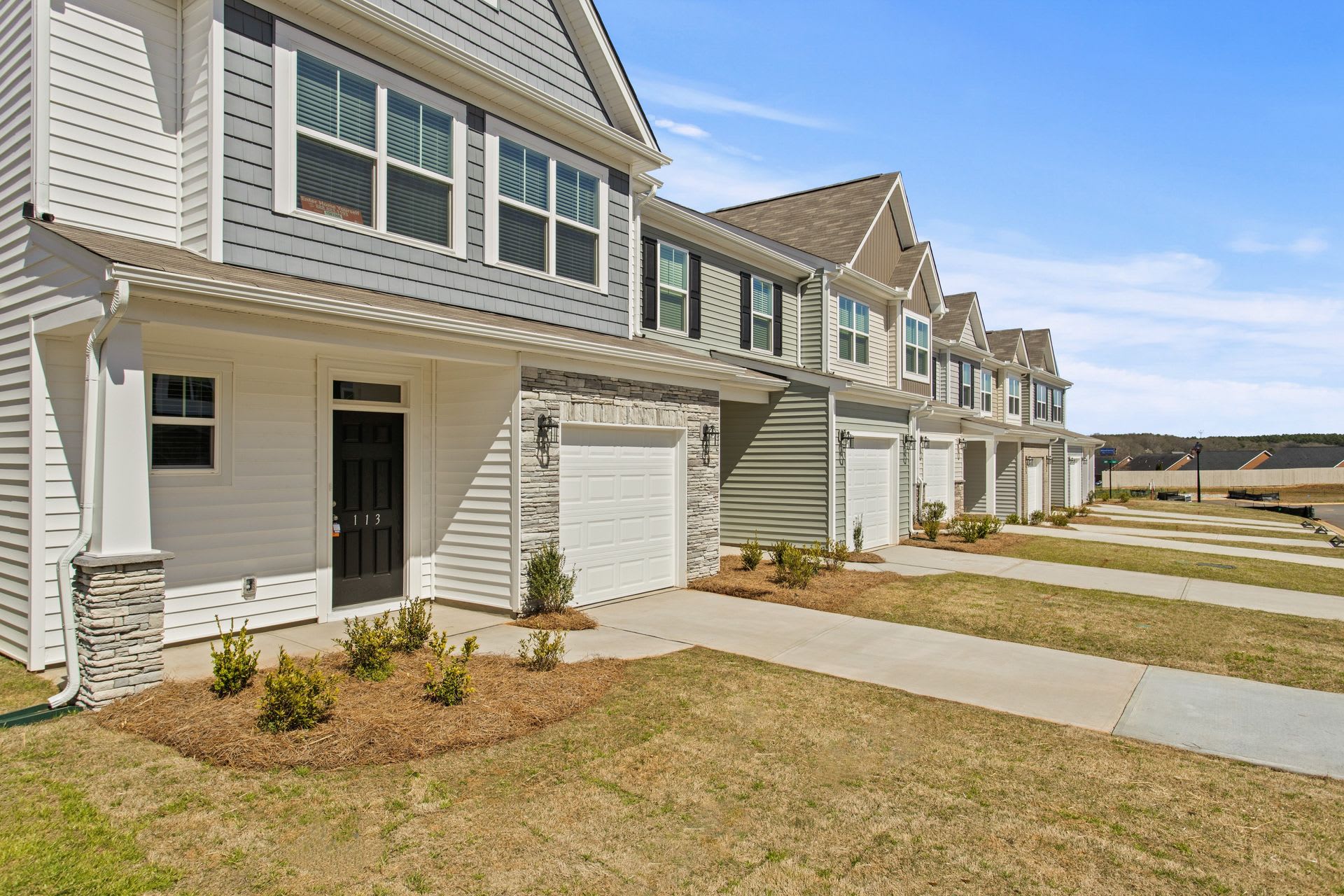 Beautiful Townhome In Powdersville Area 3 Bedroom 2 5 Bath Available Now – photo 4