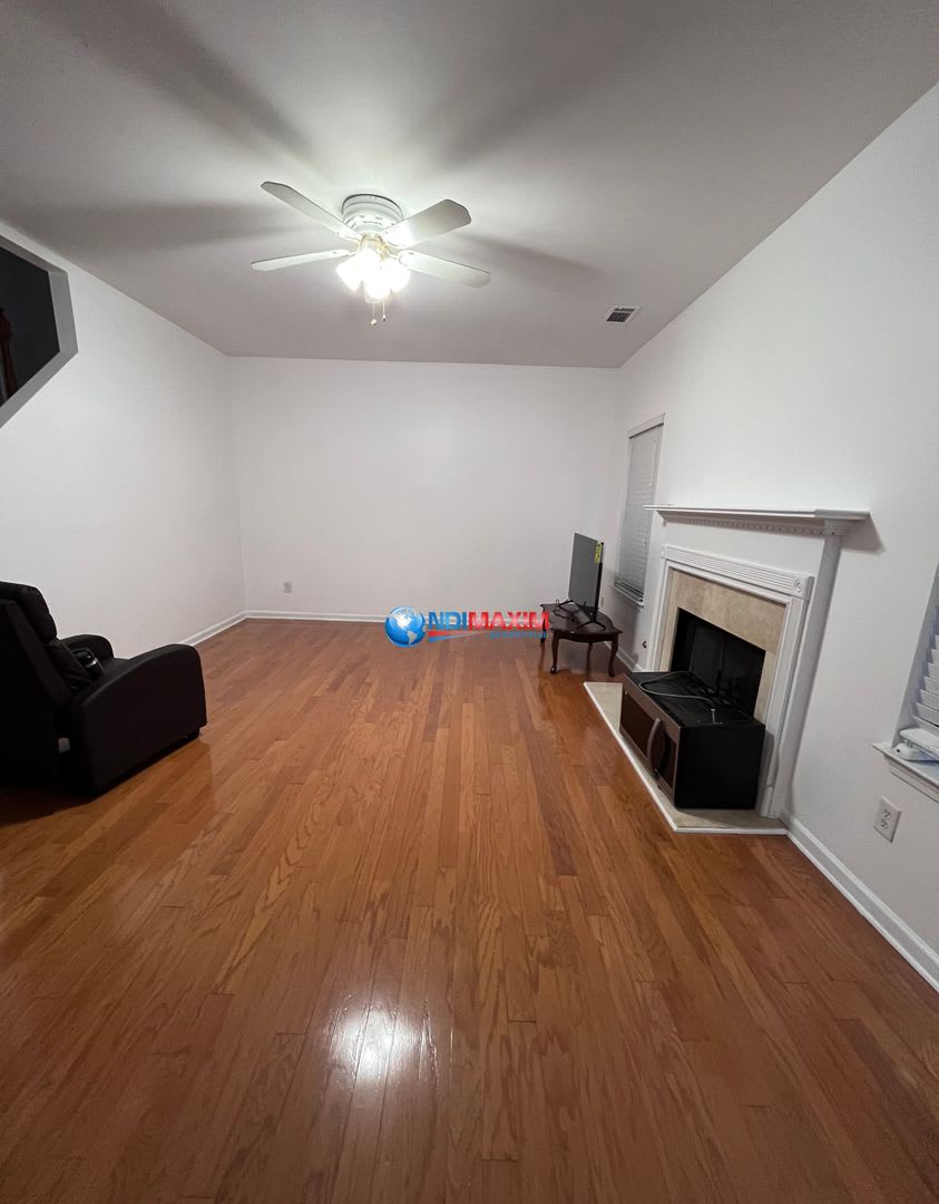 Spacious 2 Story House In Duluth – photo 2