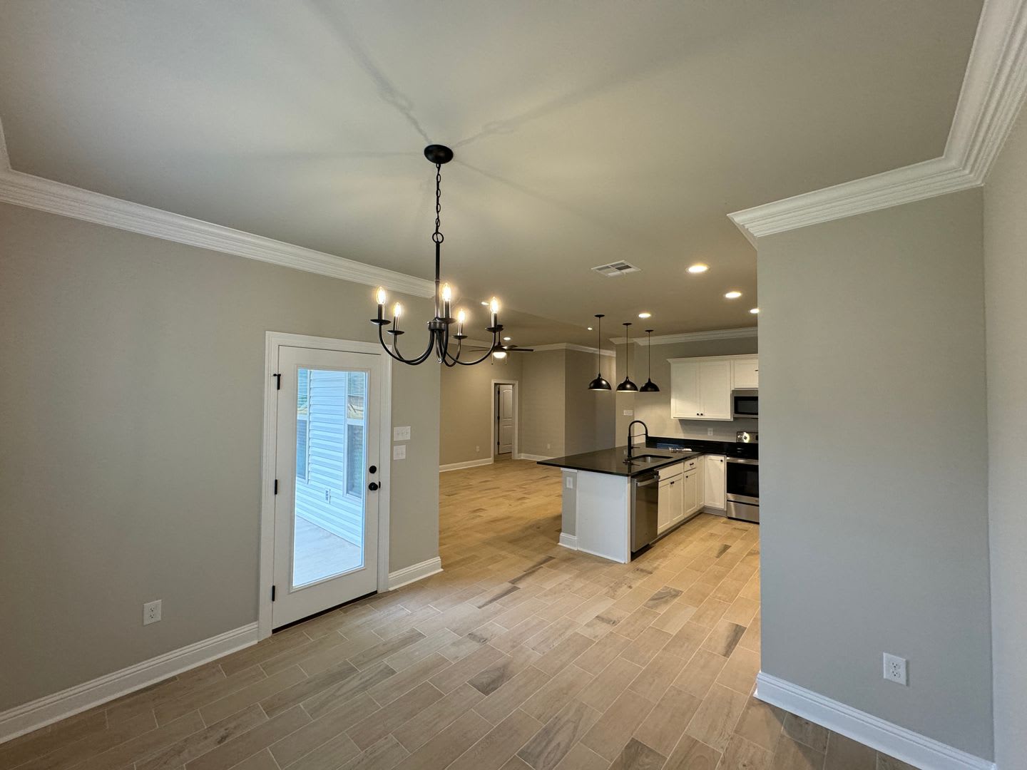 Half off first full month rent!! Like New Construction in Haughton... – photo 3