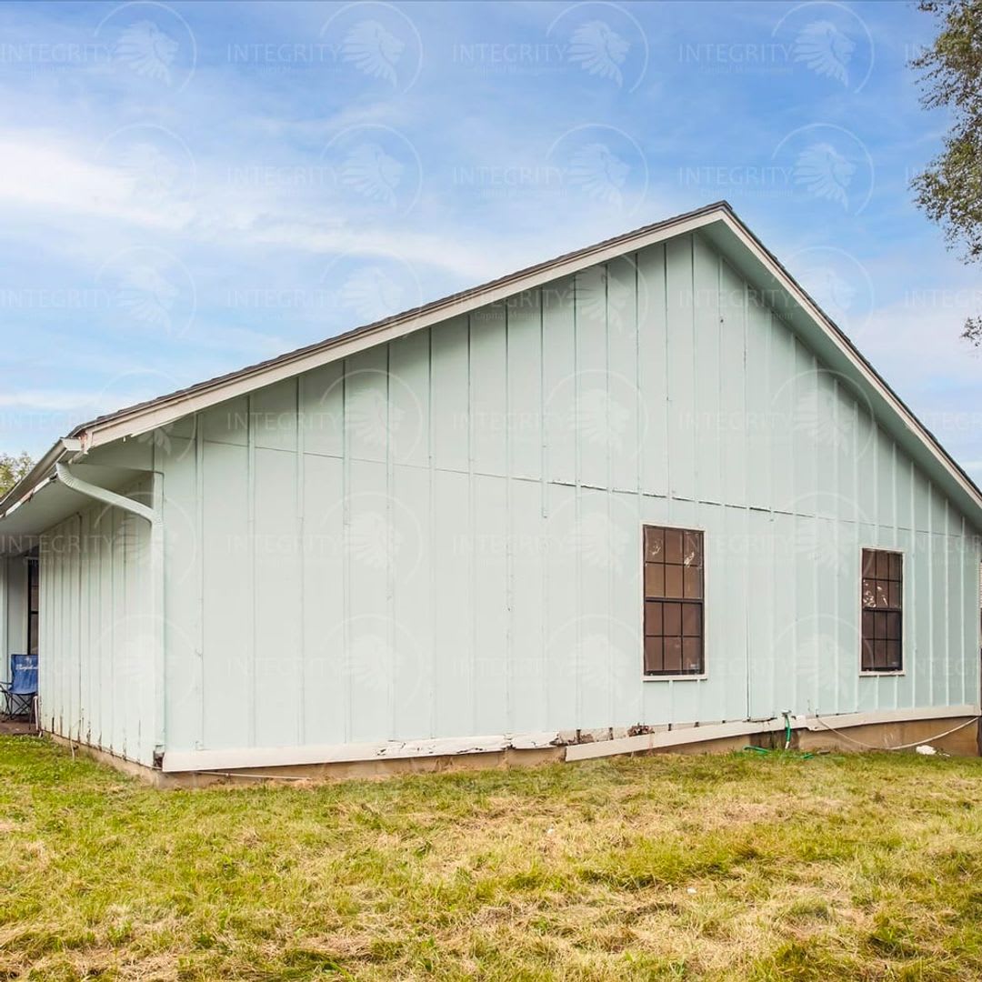 **COMING SOON!!!!!!!Charming 3 Bedroom, 2 Bathroom Home for Lease** – photo 4