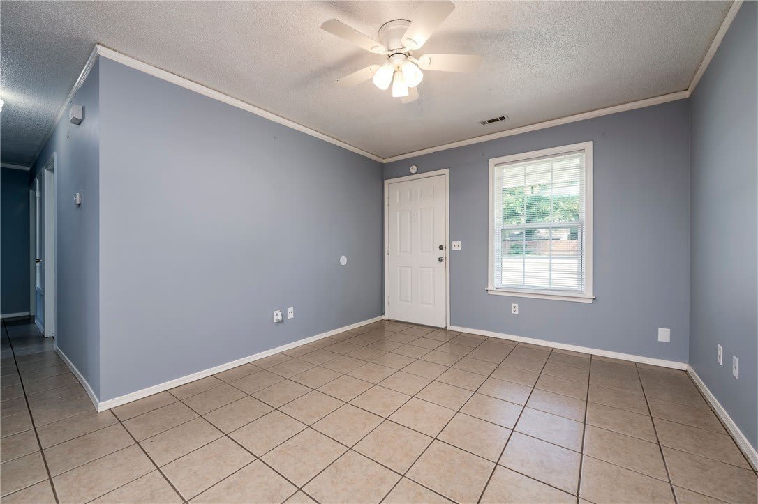 3408 W Olive Street – photo 2
