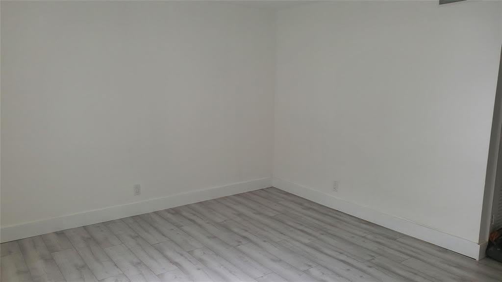721 SE 1ST Way – photo 4