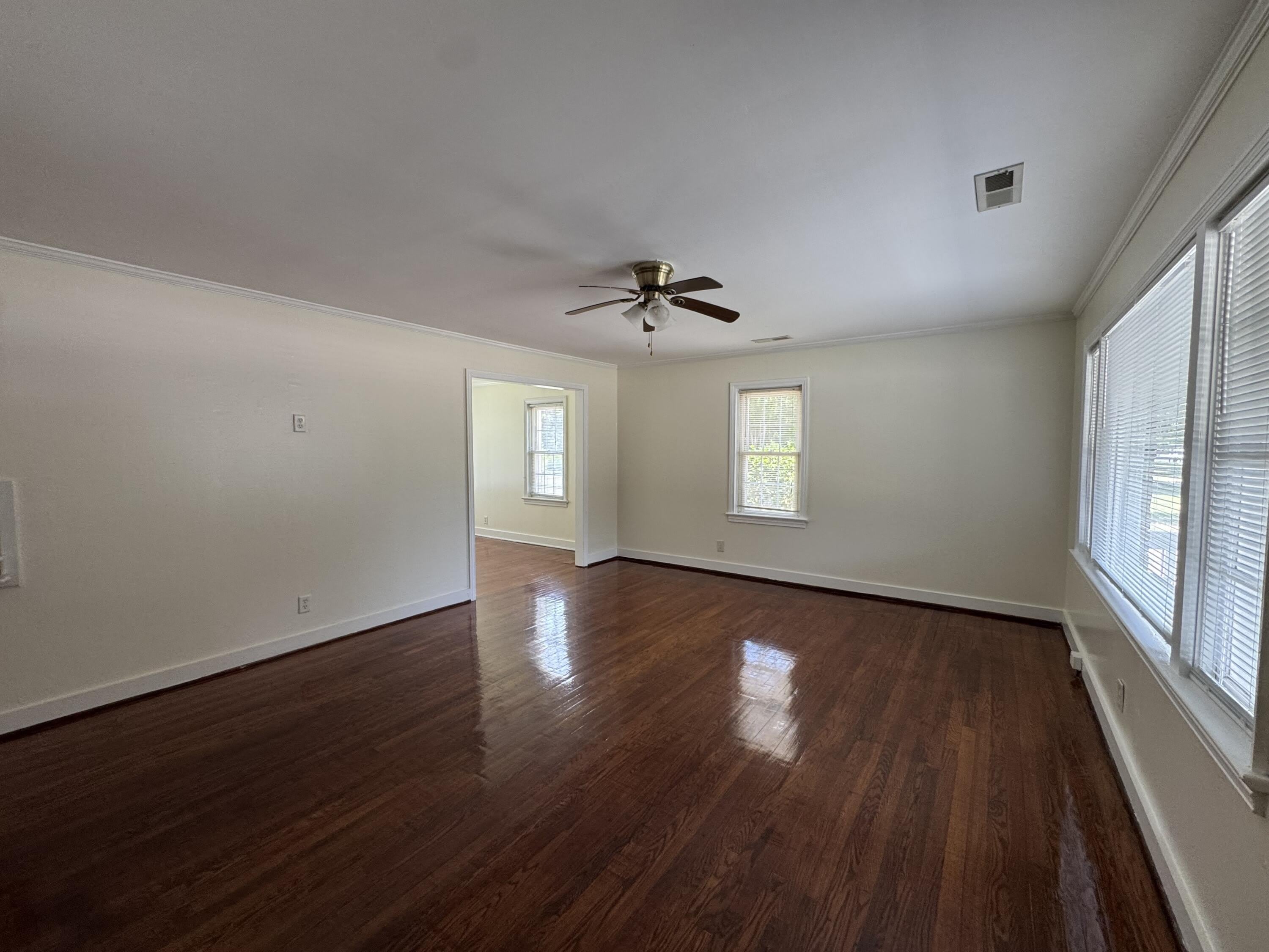 933 S Live Oak Drive – photo 2