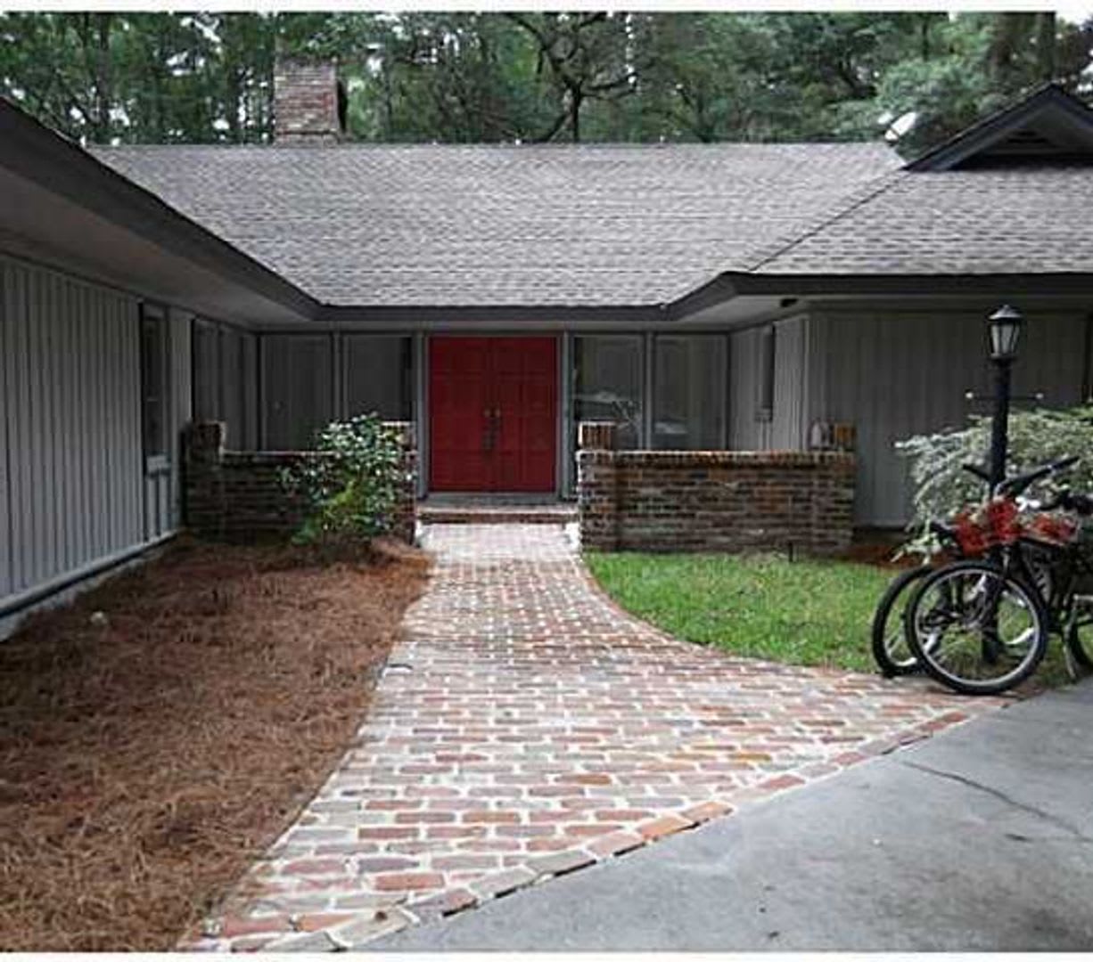 Home Located In Gated Community – photo 2