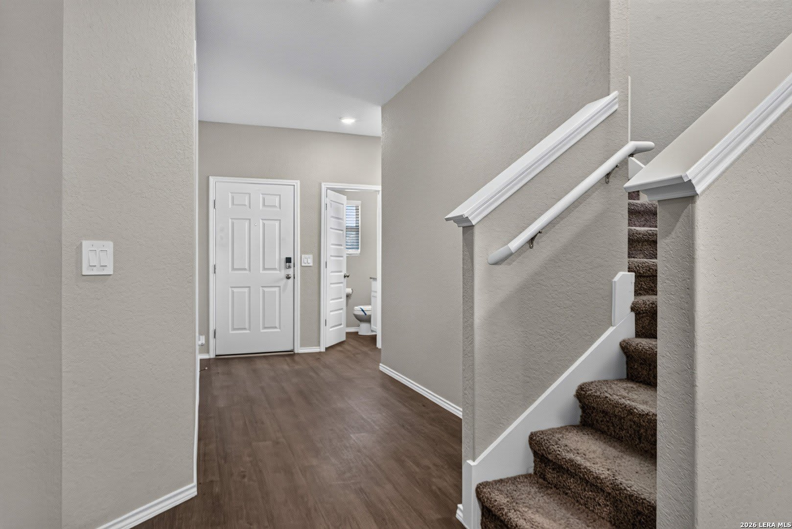 579 Jennifer Way – photo 5