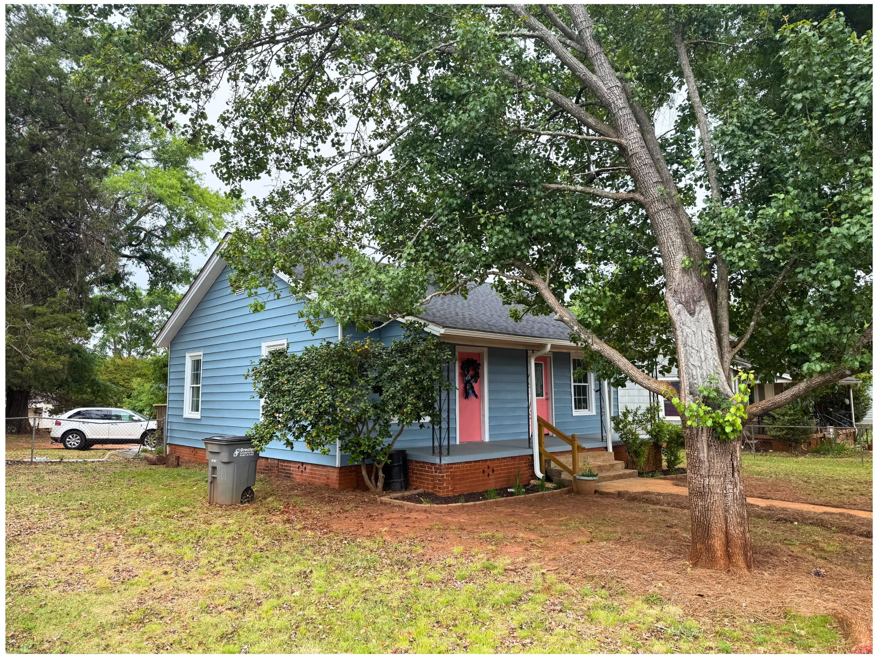 216 Lester Avenue – photo 2
