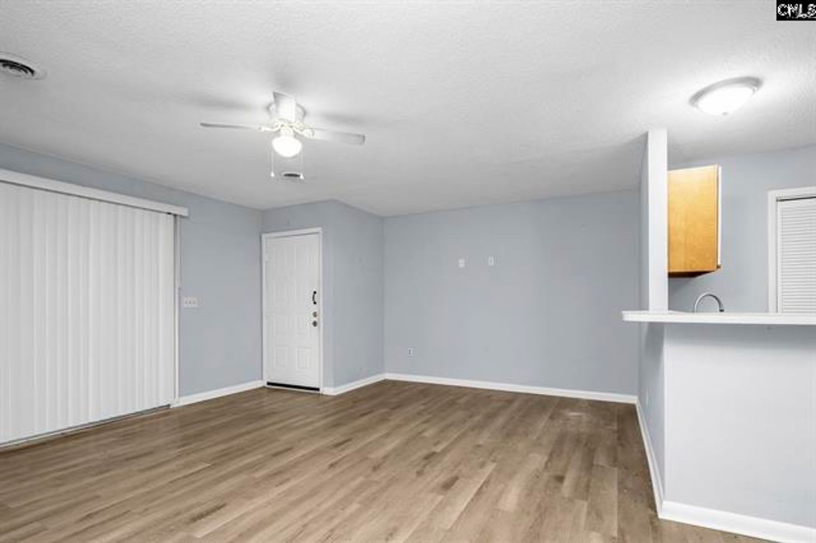 Convenient 1BR Condo in a Great Location – photo 2