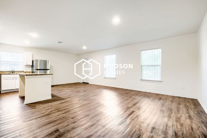 204 Coronado Avenue – photo 3