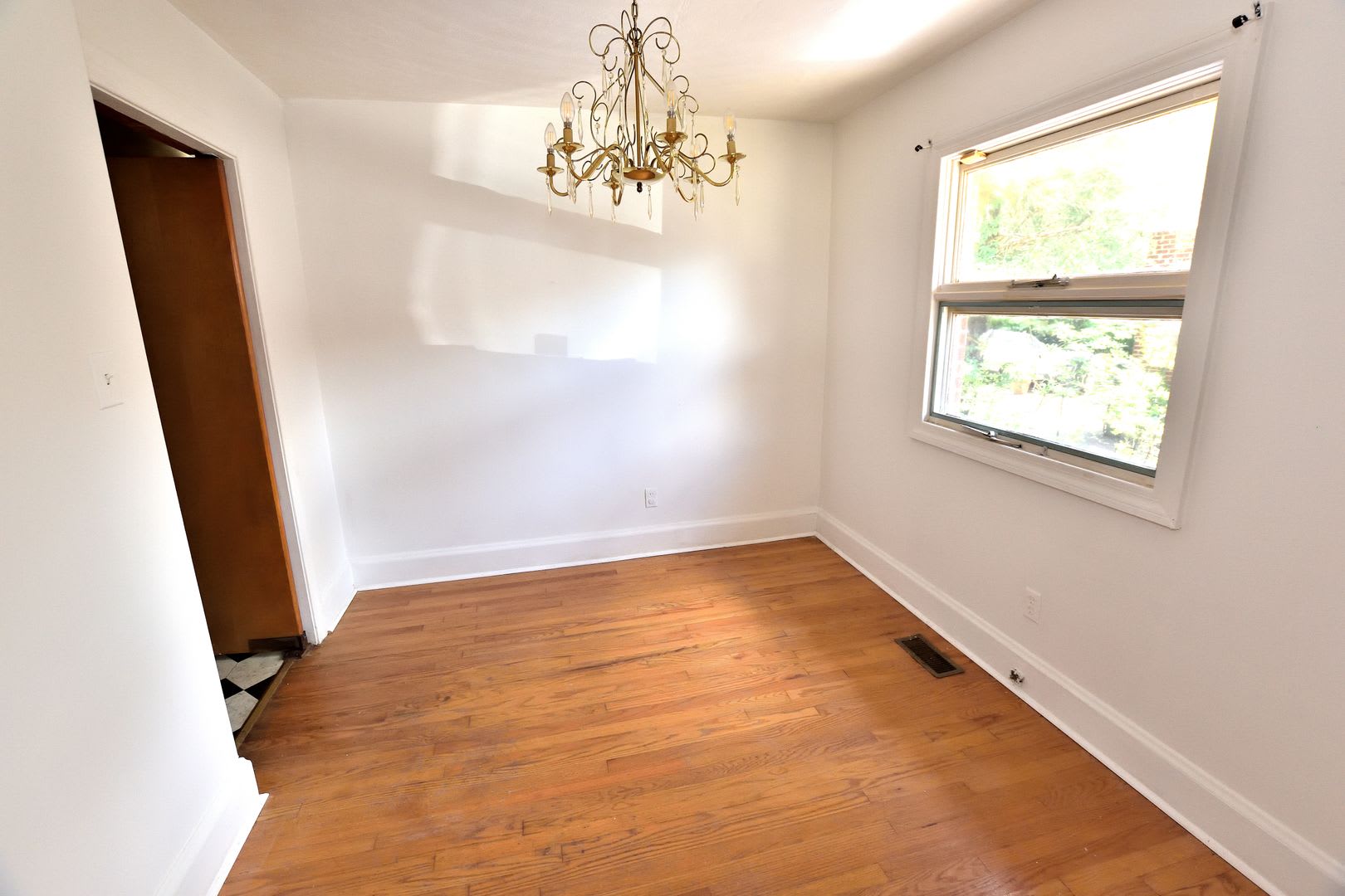 329 Myrtle Avenue – photo 4