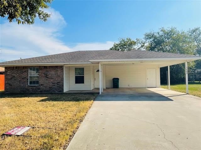 1602 Moss Street – photo 1