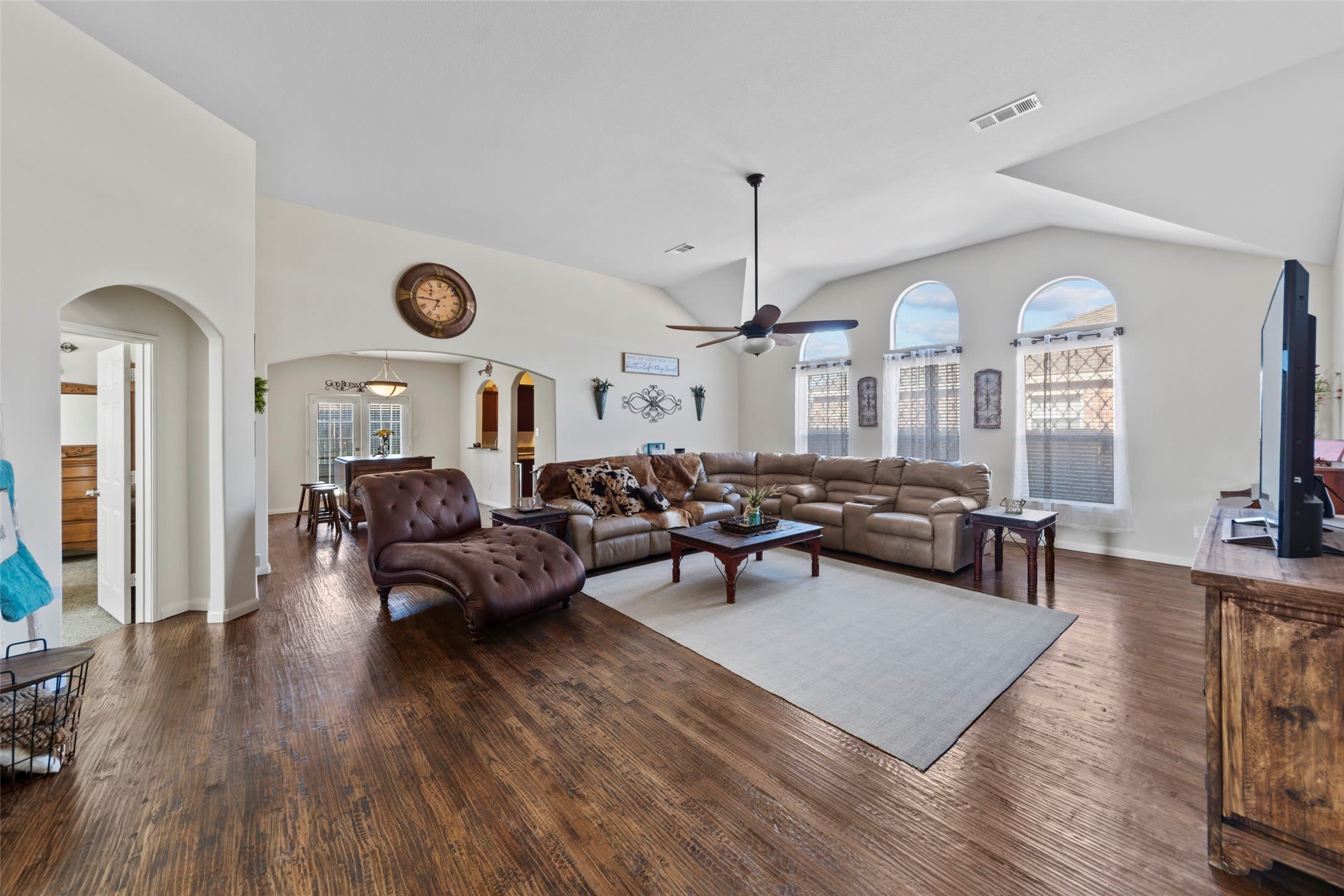 201 Mill Street – photo 5