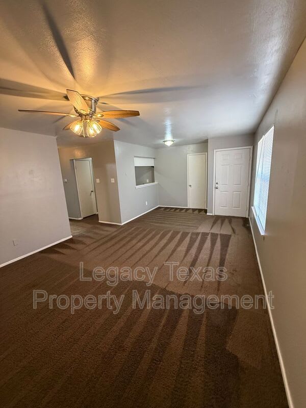 1714 Short ST – photo 4
