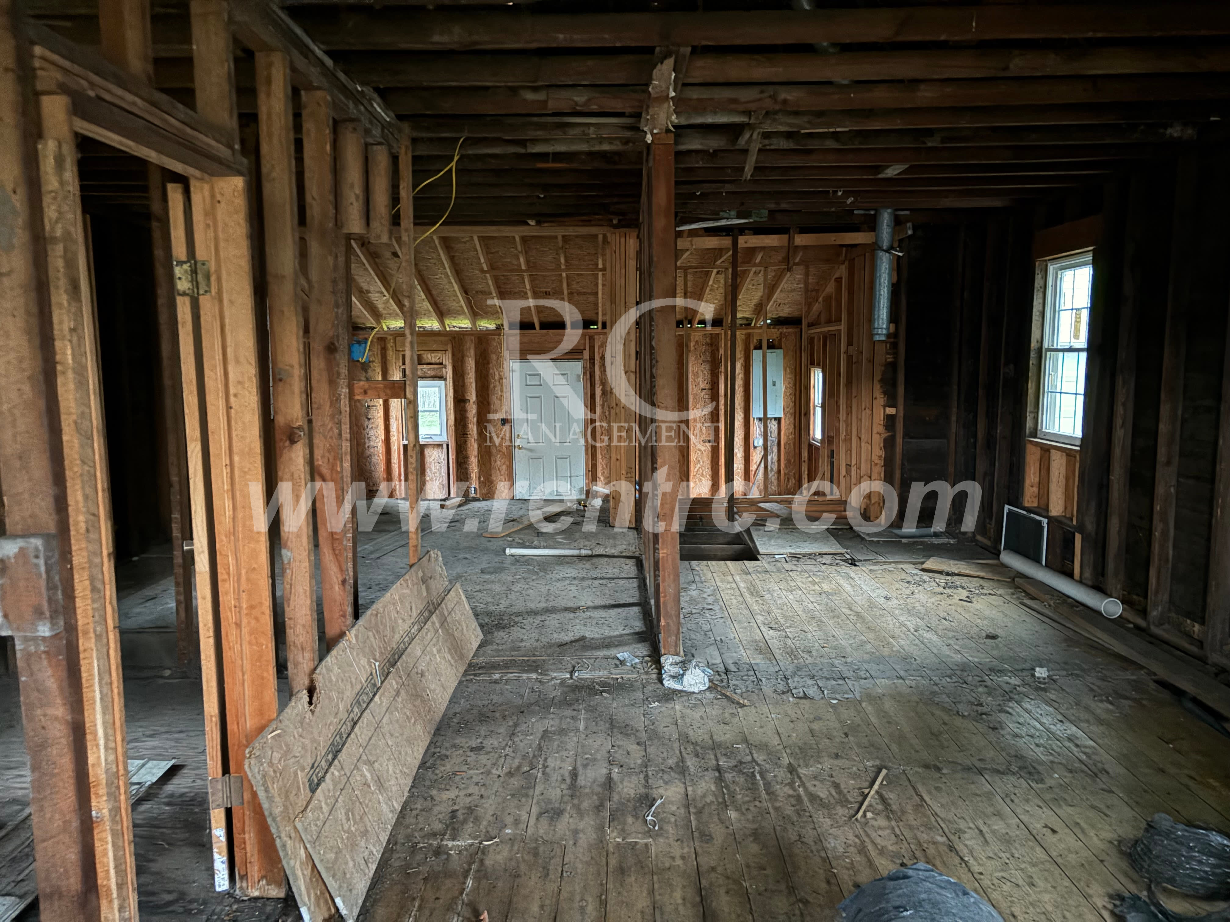 719 E Mccracken Ave – photo 4