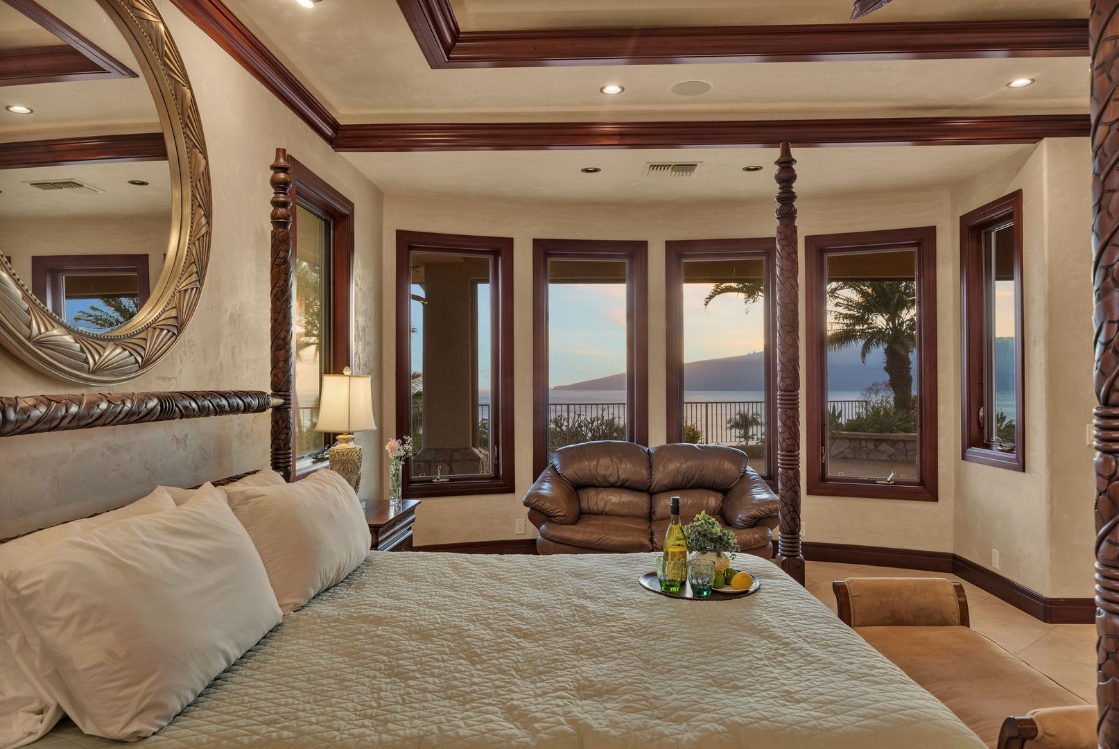 Island Elegance: 4-Bedroom Luxury Retreat with Infinity Pool – photo 4