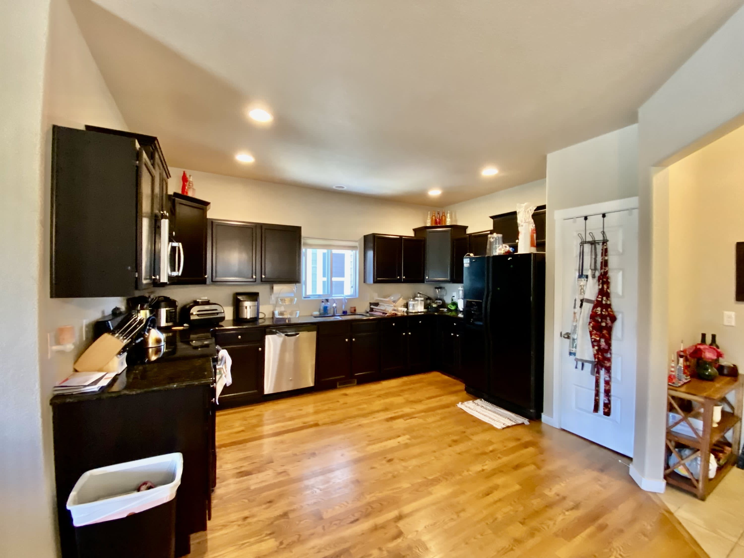 2467 Dorset Drive – photo 5