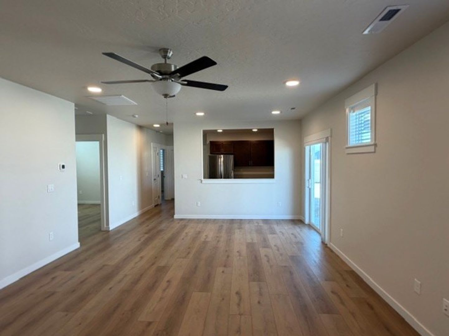 Beautiful newer 3 bed 2 bath home in Caldwell just off Linden Rd and Middleton Rd – photo 4