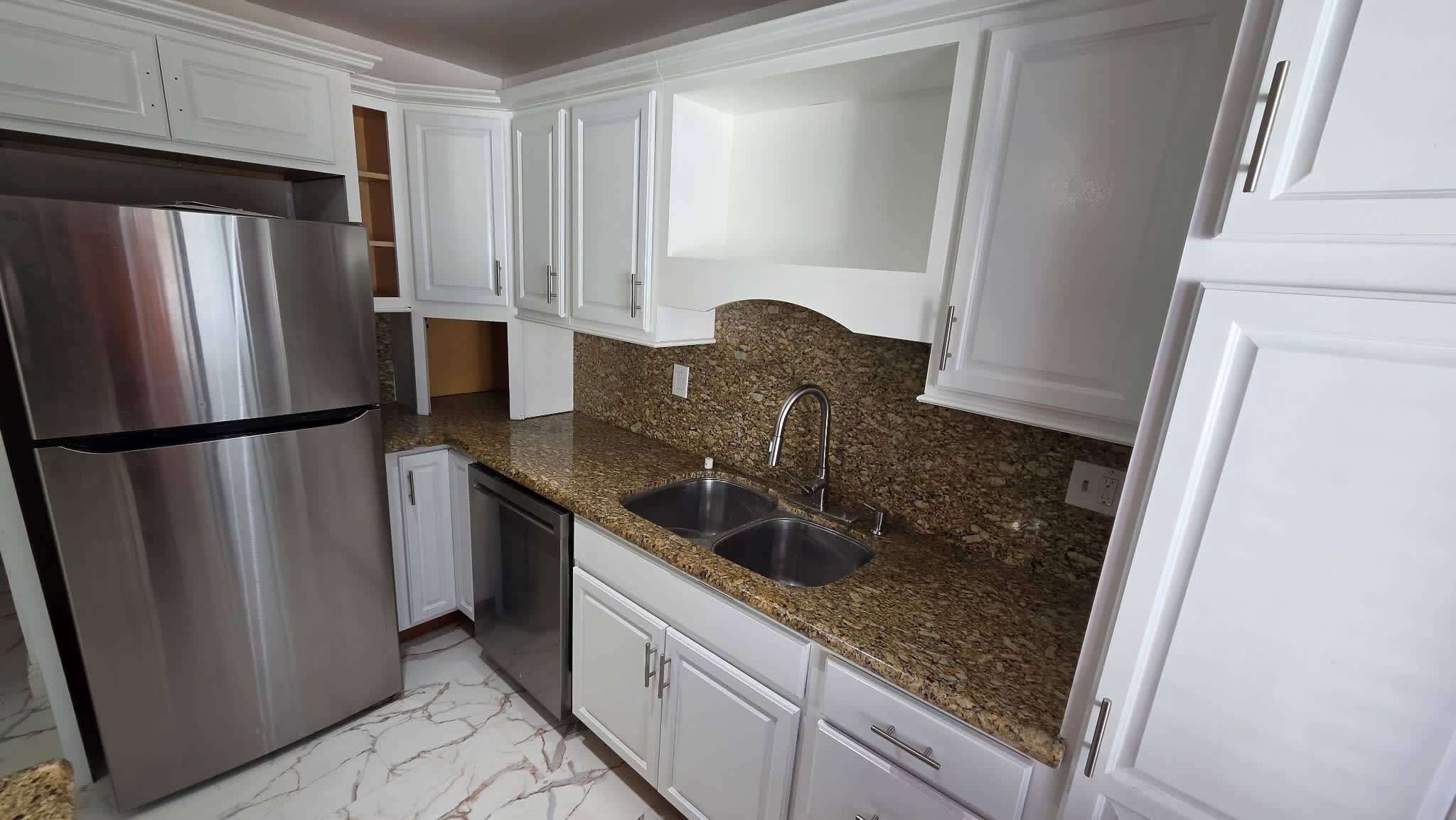 219 N Isabel St – photo 3