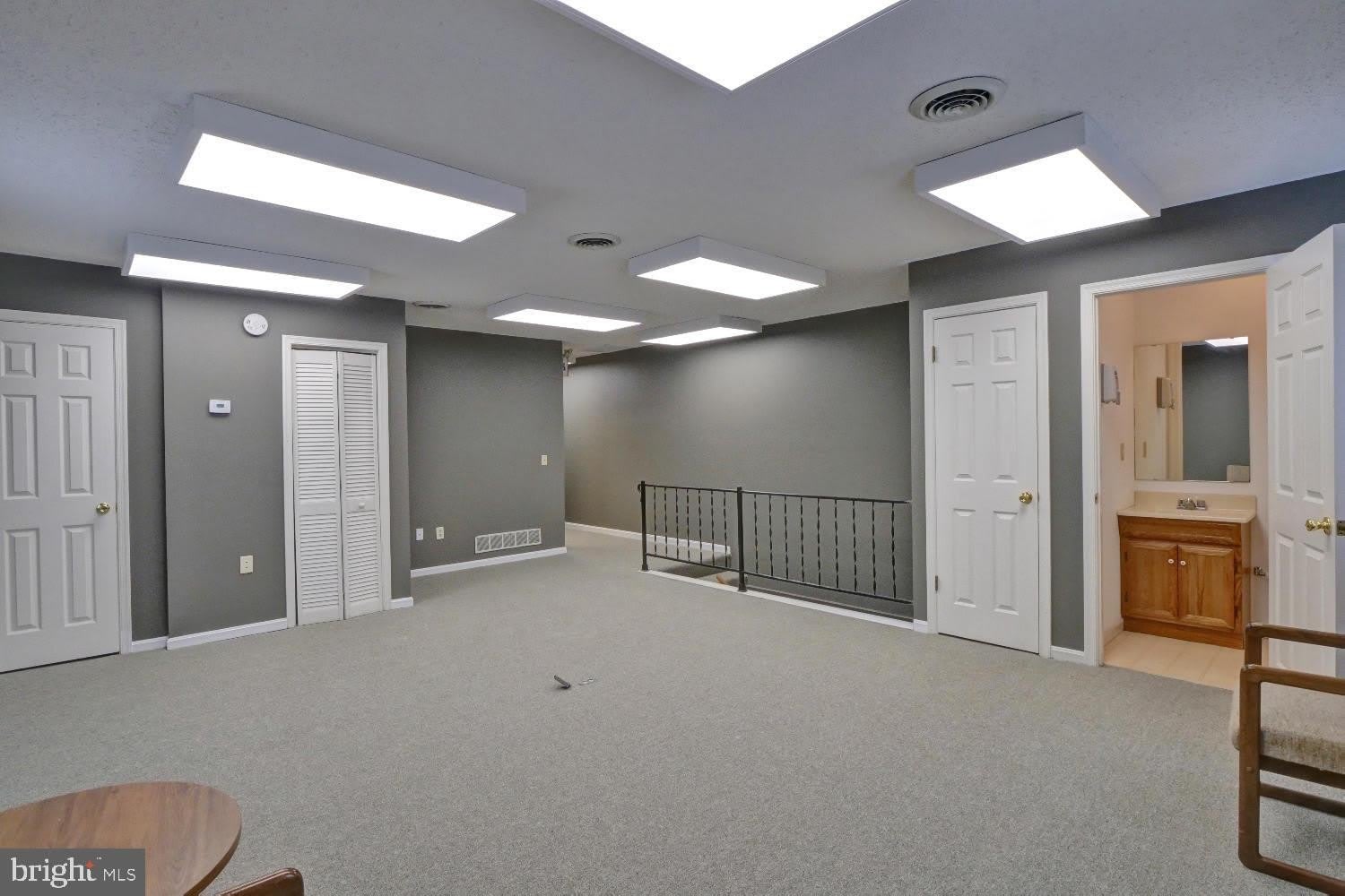 371 W NORTH Street – photo 1