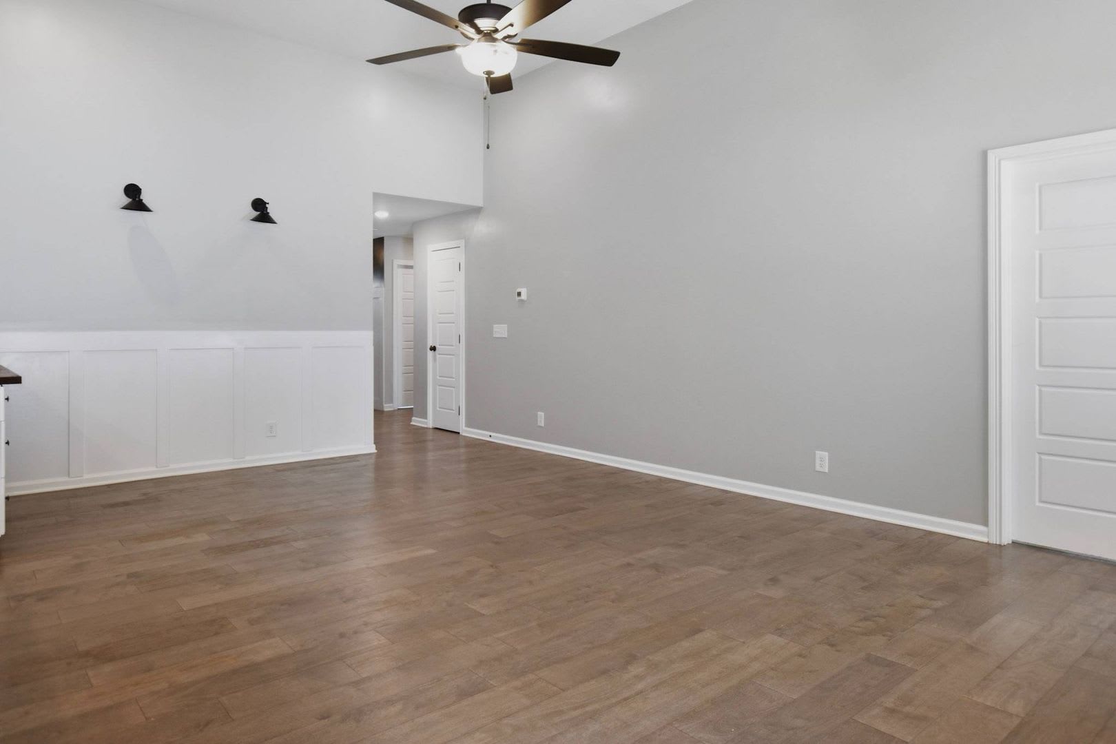 Like New Three Bedroom – photo 3
