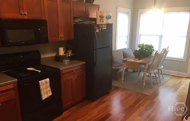 2060 Lakeside Drive – photo 4