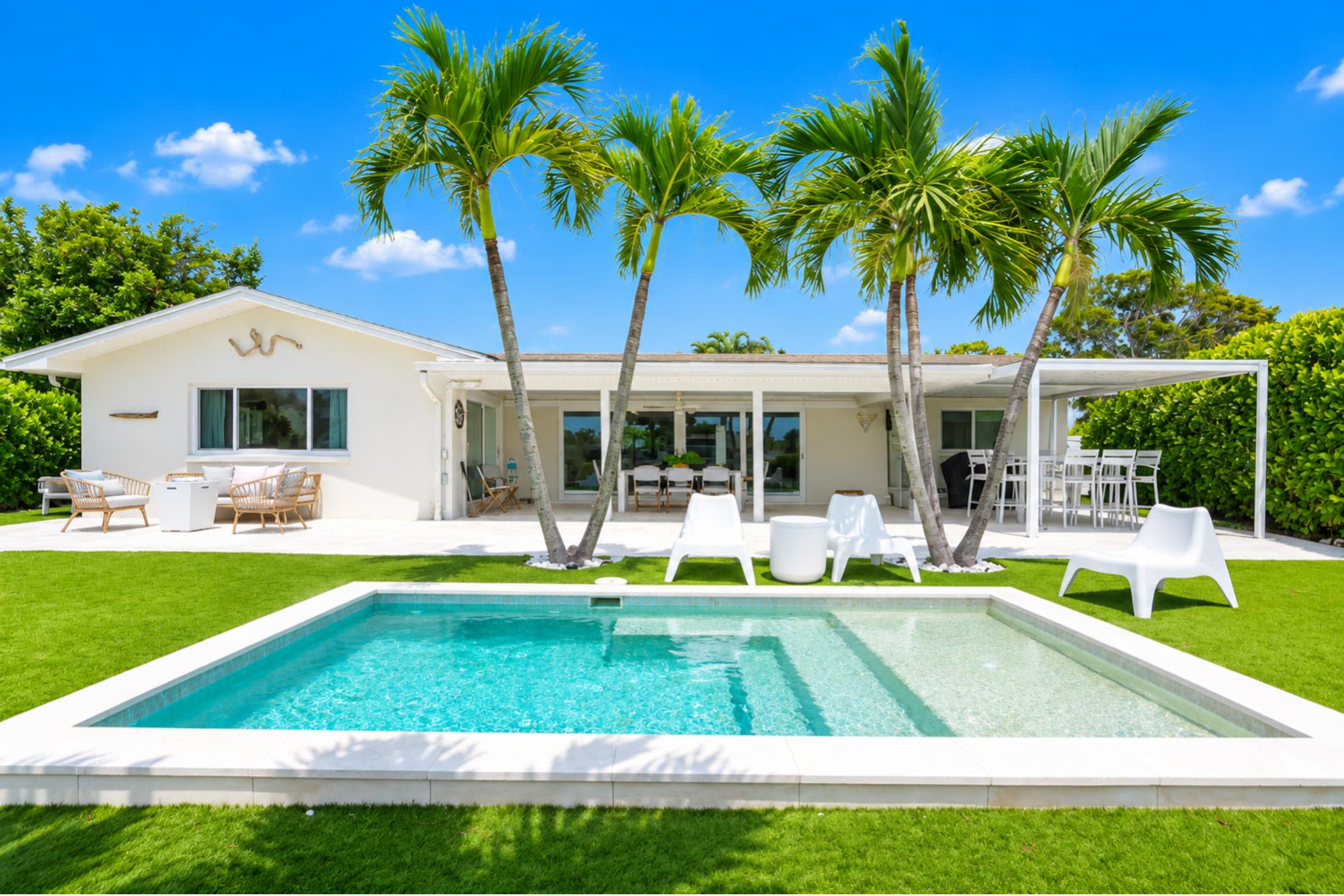 2882 W Vina Del Mar Blvd – photo 1